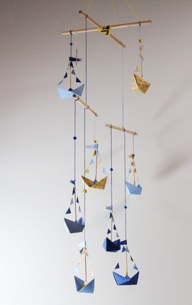 hanging paper boats origami