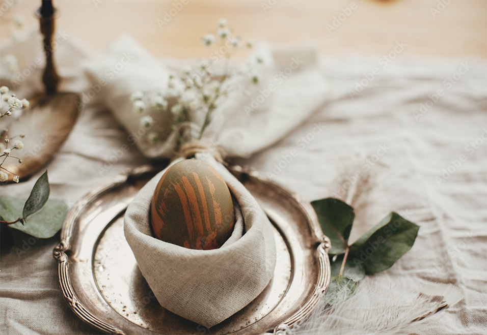 Rustic-Style Easter Egg on Vintage Plate