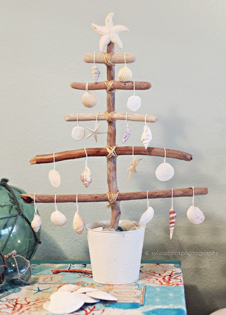 driftwood christmas tree art and craft