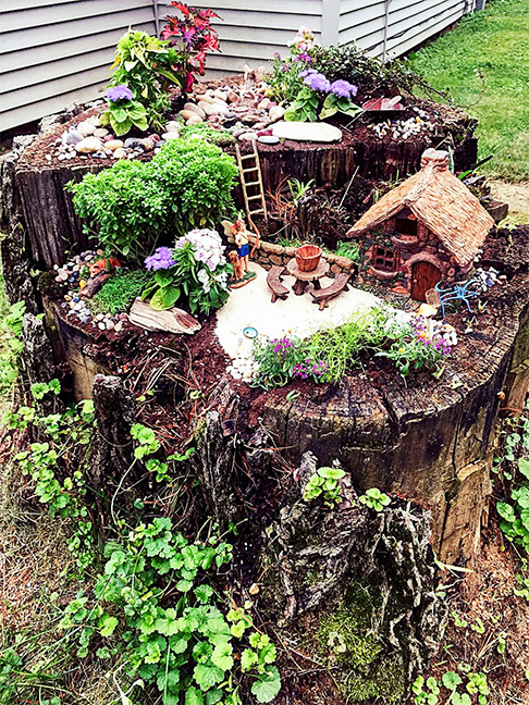 Leprechaun Hideout Decoration on a Log of Tree