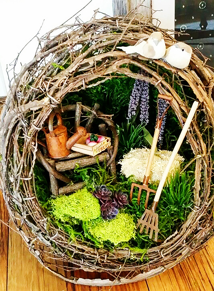 Portable and Compact Sphere Fairy Garden